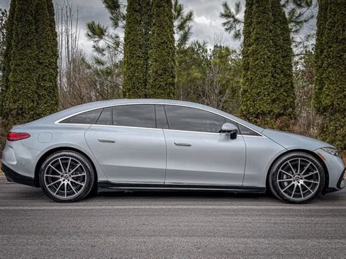 Used 2022 Mercedes-Benz EQS 450+ Sedan image 12