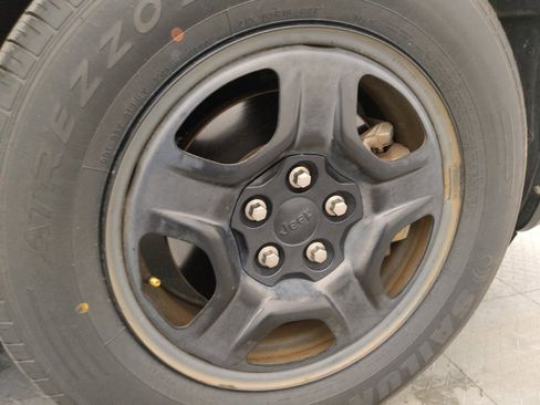 Used 2021 Jeep Renegade Sport FWD image 31