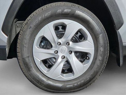 Used 2023 Toyota RAV4 LE image 23