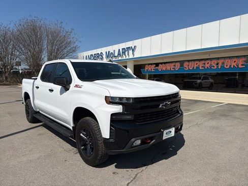 Used 2021 Chevrolet Silverado 1500 LT Trail Boss image 1