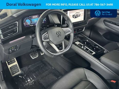Used 2025 Volkswagen Atlas Cross Sport SEL R-Line AWD/4WD image 13