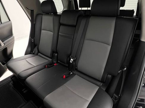 Used 2019 Toyota 4Runner SR5 Premium AWD/4WD image 15
