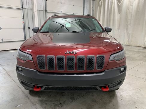 Used 2019 Jeep Cherokee Trailhawk w/ Cold Weather Group AWD/4WD image 30