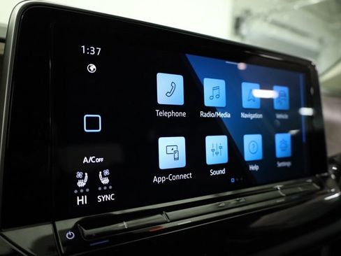 New 2026 Volkswagen Atlas SE image 16