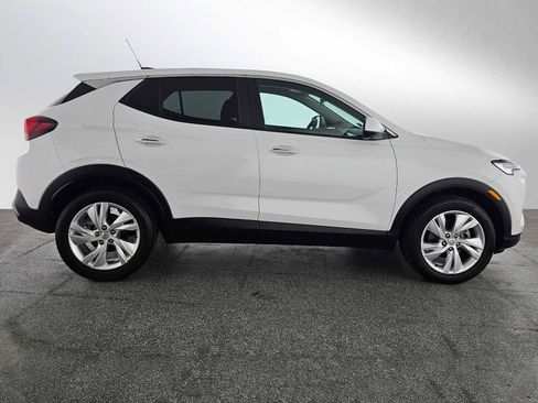 Used 2025 Buick Encore GX Preferred w/ Advanced Technology Package image 2