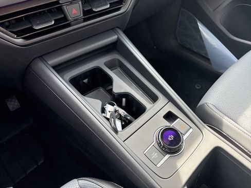 New 2026 Volkswagen Tiguan SE AWD/4WD image 11