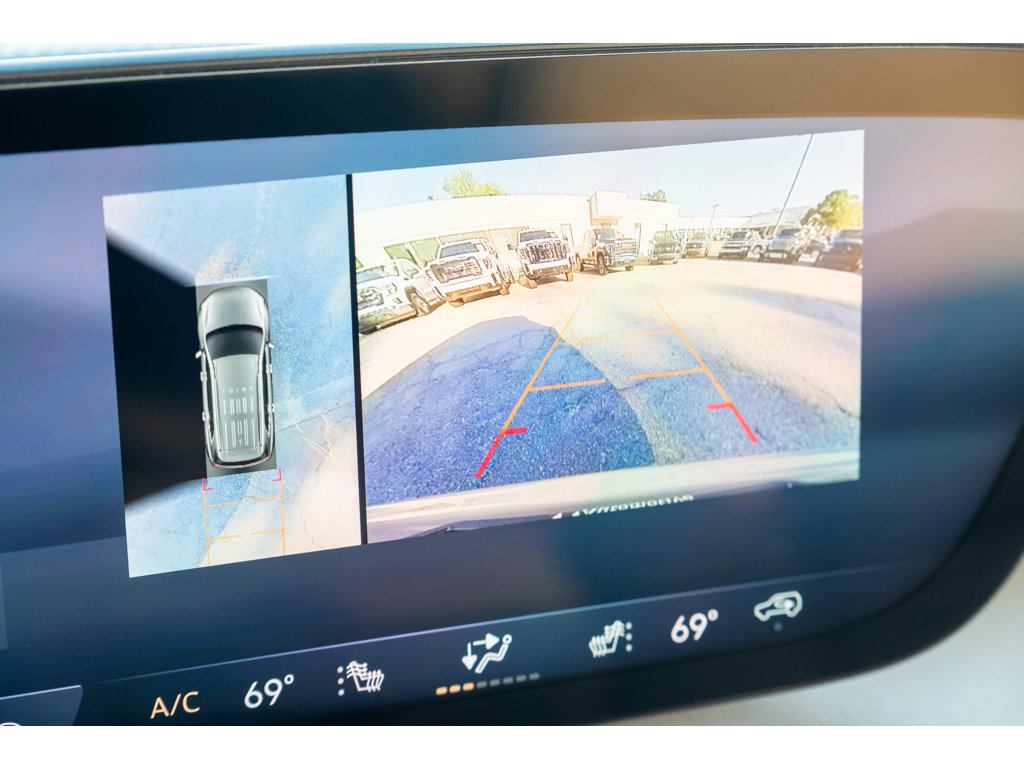 Used 2025 Buick Enclave Preferred FWD image 24