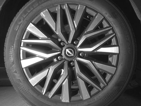 Used 2025 Nissan Altima 2.5 SV image 15