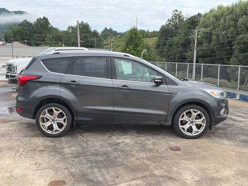 Used 2019 Ford Escape Titanium w/ U9j03 - Titanium Tow Package AWD/4WD image 2
