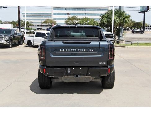 Used 2025 GMC Hummer EV 2X image 5