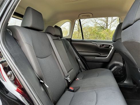 Used 2024 Toyota RAV4 LE image 27