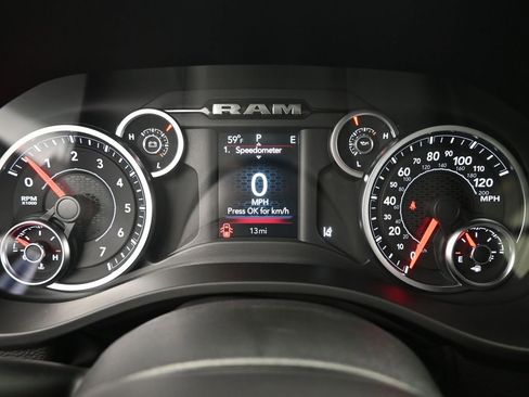 New 2026 RAM 1500 4x4 Crew Cab image 36