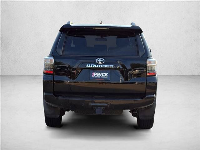 Used 2016 Toyota 4Runner SR5 Premium RWD image 6
