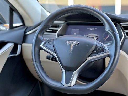 Used 2017 Tesla Model S 75D image 32