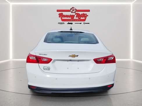 Used 2024 Chevrolet Malibu LS w/ LPO, Floor Liner Package FWD image 4