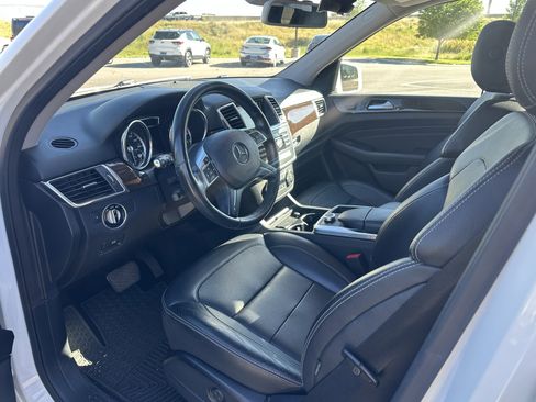Used 2015 Mercedes-Benz ML 350 4MATIC image 7