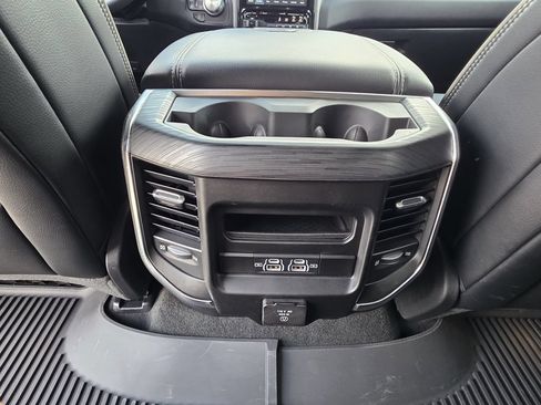 Used 2023 RAM 1500 Laramie AWD/4WD image 29