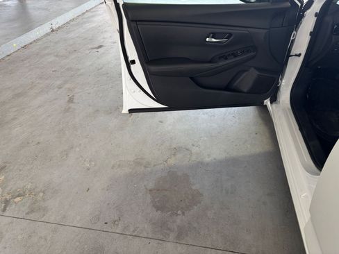 Used 2024 Nissan Sentra SV FWD image 26