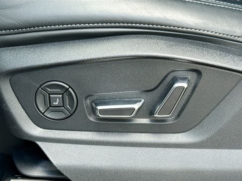 Used 2021 Audi SQ7 Prestige AWD/4WD image 27