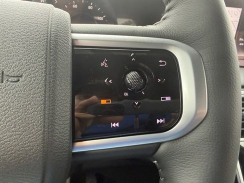 New 2026 Nissan Armada SL w/ Captain's Chari Seat Package image 19