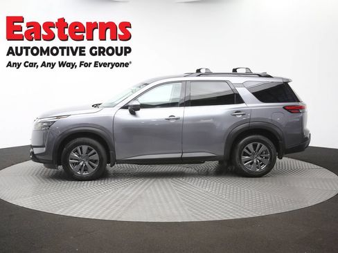 Used 2024 Nissan Pathfinder SV AWD/4WD image 61
