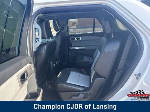 Used 2023 Ford Explorer XLT w/ Equipment Group 202A image 43