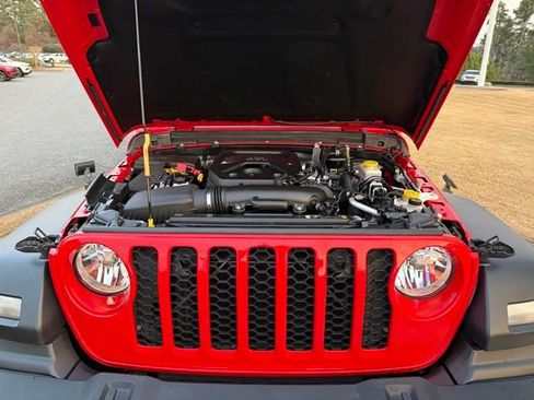 Used 2024 Jeep Wrangler Sport image 29