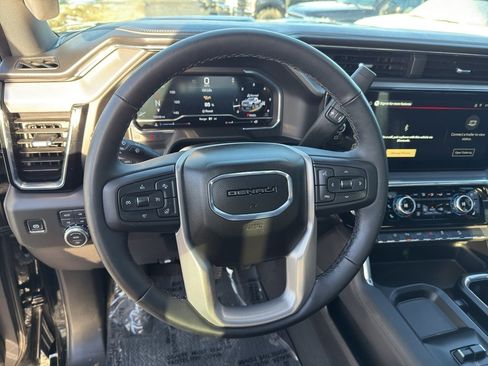 Used 2025 GMC Sierra 2500 Denali w/ Denali Reserve Package image 17