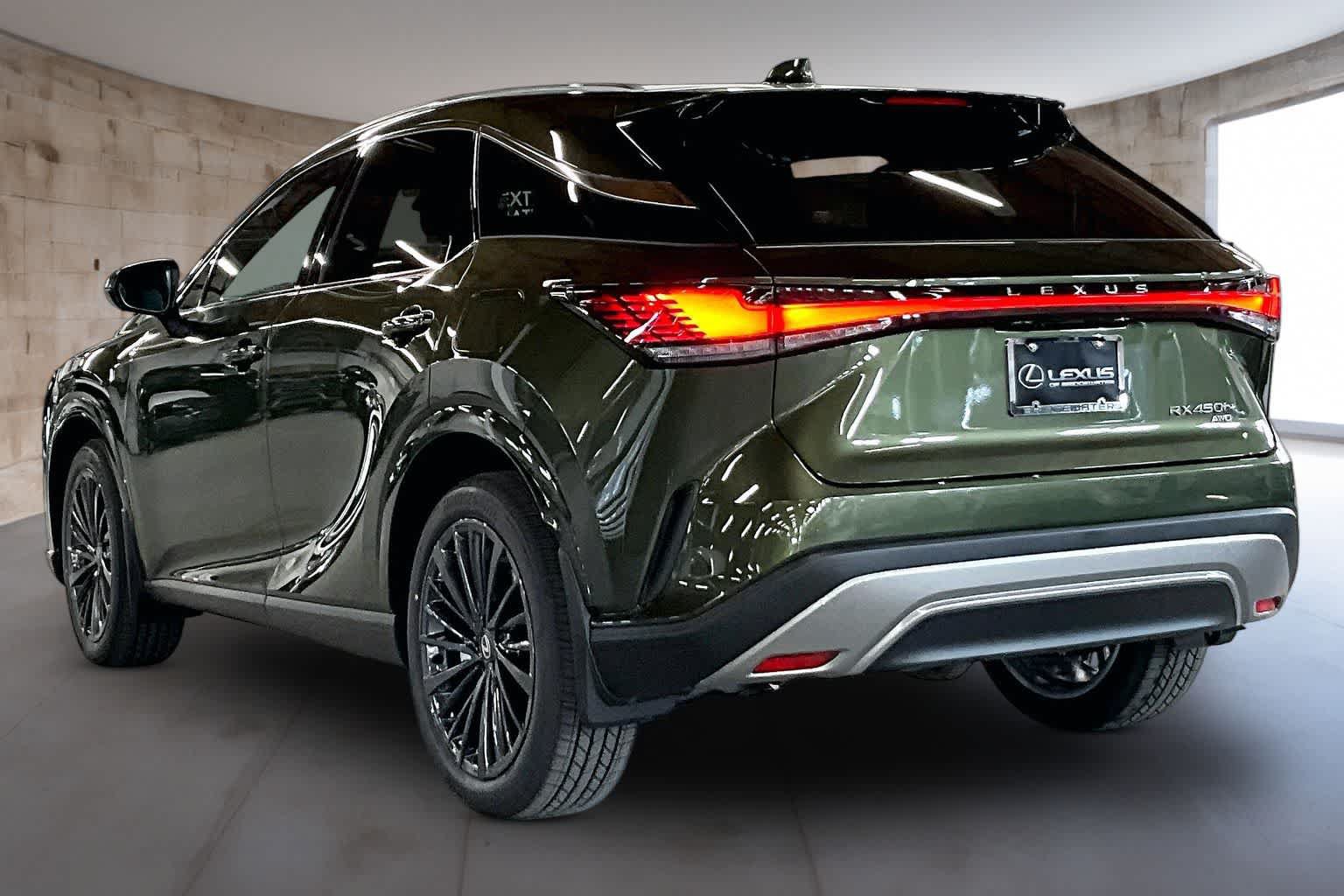 New 2026 Lexus RX 450h AWD image 3