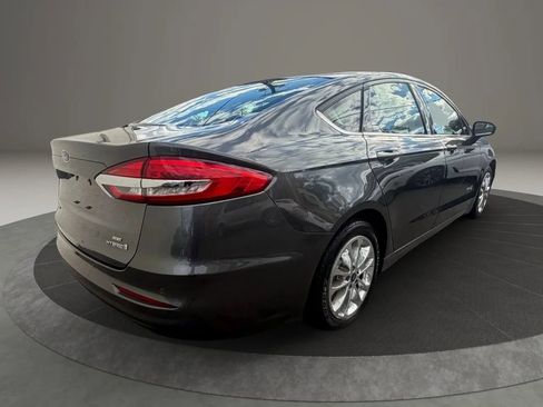 Used 2019 Ford Fusion SE image 5