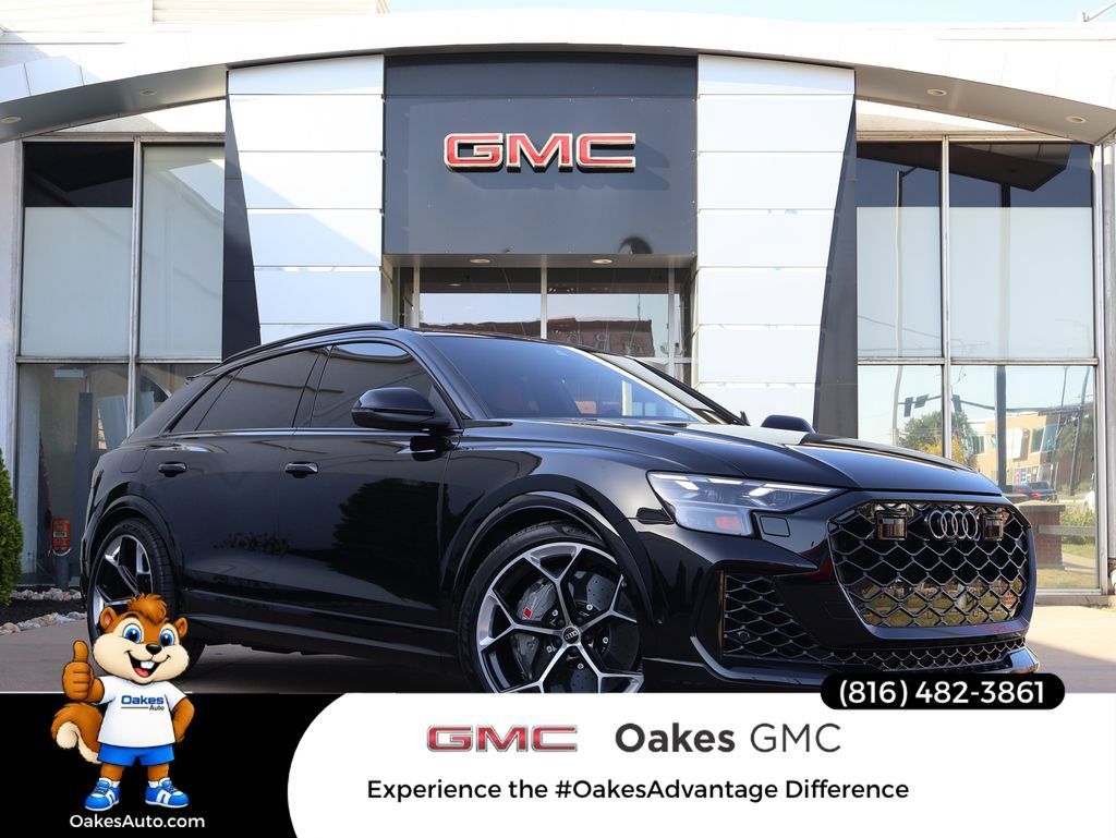 Used 2025 Audi RS Q8 performance AWD/4WD image 1