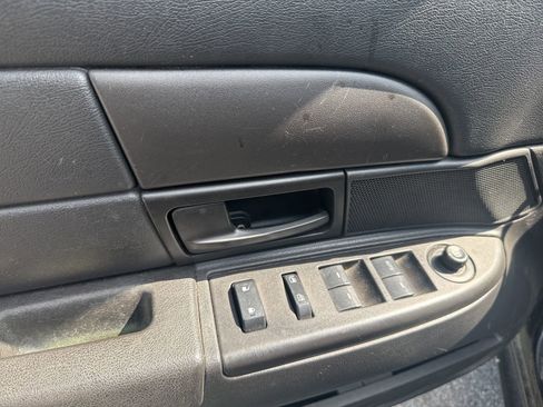 Used 2011 Ford Crown Victoria Police Interceptor image 13