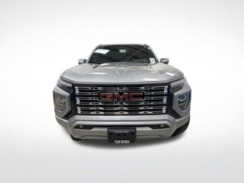 Used 2024 GMC Canyon Denali image 12