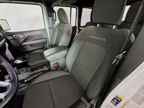 Used 2021 Jeep Wrangler Unlimited Sahara image 24