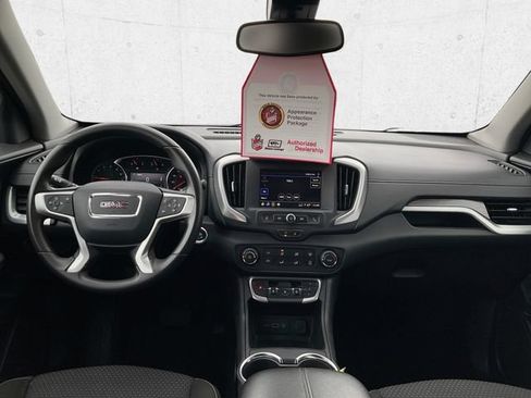 Used 2024 GMC Terrain SLE AWD/4WD image 11