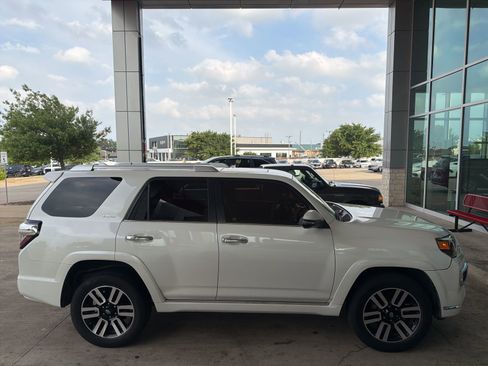 Used 2019 Toyota 4Runner Limited AWD/4WD image 26
