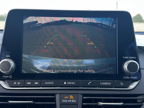 New 2025 Nissan Altima 2.5 SR image 16