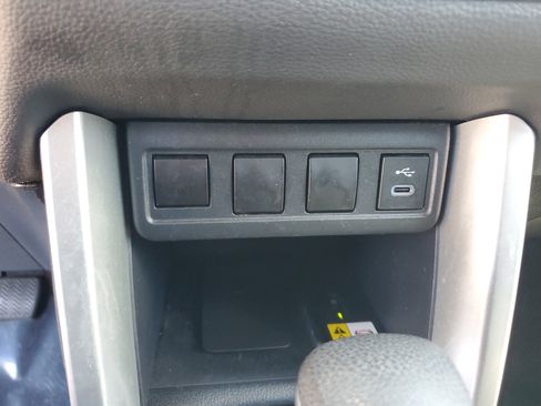 Used 2023 Toyota Corolla Cross LE image 25