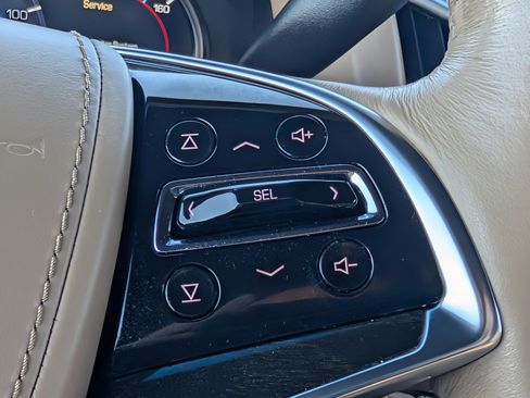 Used 2018 Cadillac Escalade Platinum image 16