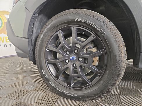 Used 2024 Subaru Crosstrek 2.5i Wilderness w/ Crosstrek Mirror Package AWD/4WD image 33