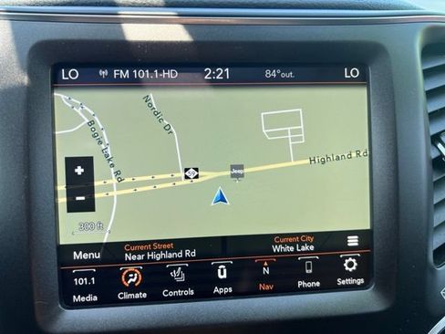 Used 2021 Jeep Cherokee Trailhawk w/ Sun, Sound & Nav Group AWD/4WD image 26