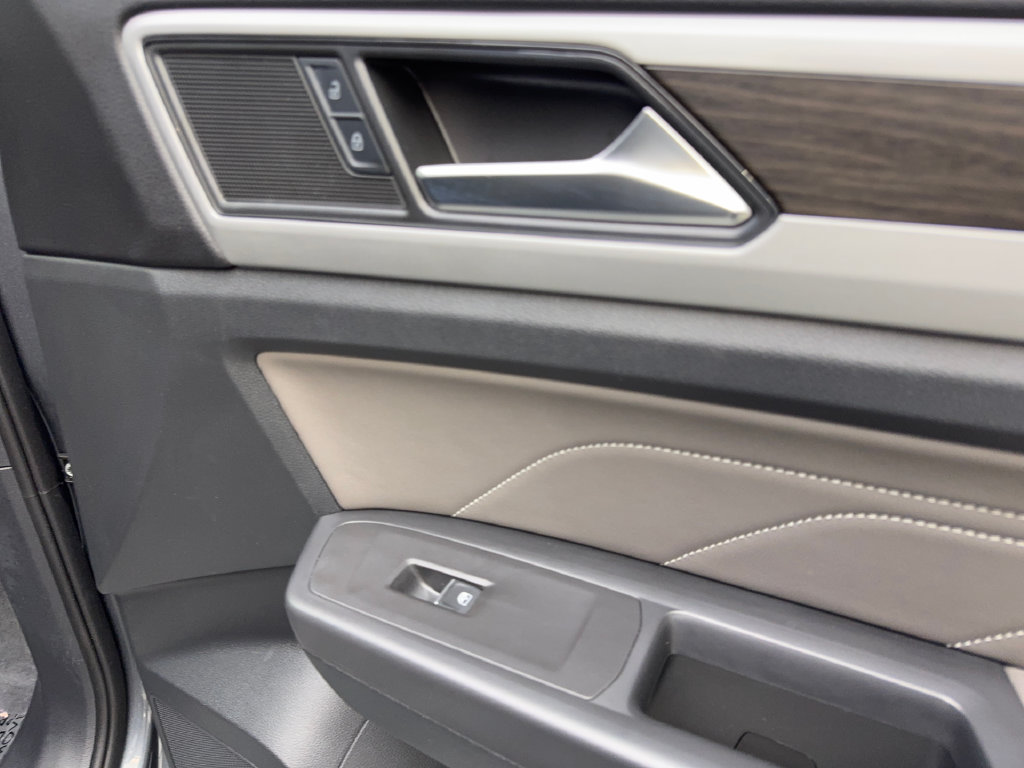 Used 2023 Volkswagen Atlas SE w/ Panoramic Sunroof Package FWD image 55