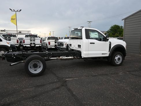 New 2025 Ford F550 4x4 Regular Cab Super Duty image 8