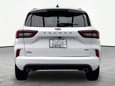 Certified 2023 Ford Escape ST-Line w/ Equipment Group 301A FWD image 4
