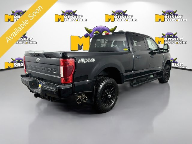 Used 2022 Ford F250 XLT w/ Black Appearance Package AWD/4WD image 5