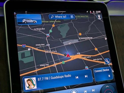 Certified 2025 Mercedes-Benz GLC 300 image 14