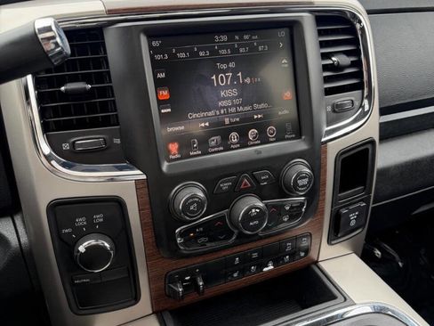 Used 2016 RAM 2500 Laramie image 25