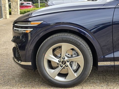 New 2026 Genesis GV70 2.5T Select AWD/4WD image 6