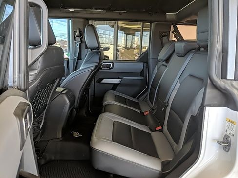 Certified 2022 Ford Bronco Black Diamond image 12