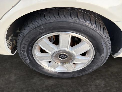 Used 2004 Kia Optima FWD image 38